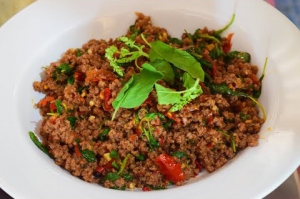 กระเพราเนื้อสับ