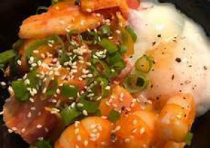 ฺBibimbap minced chicken breast with onsen egg (ข้าวยำเกาหลีไข่ออนเซ็น)