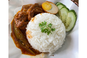 ข้าวแกงตูมิฮฺเนื้อ