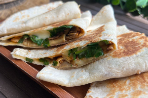 Quesadilla mushrooms cheese spinach