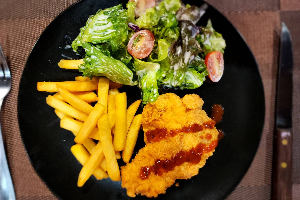 ChickChips x Salad