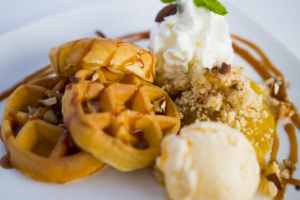 คาราเมล แอปเปิ้ล ครัมเบิล (Caramelised Apple Crumble)