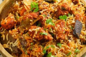 ข้าวหมกรวมมิตร ไก่/เนื้อ/ปลา (เล็ก/กลาง/ใหญ่) (MIXED BIRYANI)