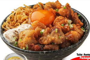 ข้าวหน้าไก่ทอดซอสหม่าล่าไข่ดอง