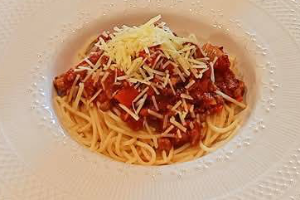 สปาเก็ตตี้ซอสโบโลเนส Spaghetti Bolognese