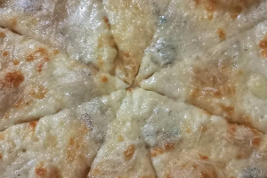 Pizza 4 Cheese