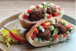 Falafel pita