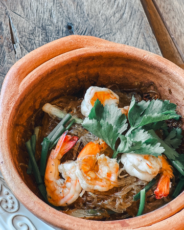 กุ้งอบวุ้นเส้นหม้อดิน