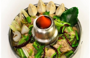 ต้มยำไก่บ้าน