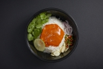 ข้าวยำมันกุ้งเยิ้ม