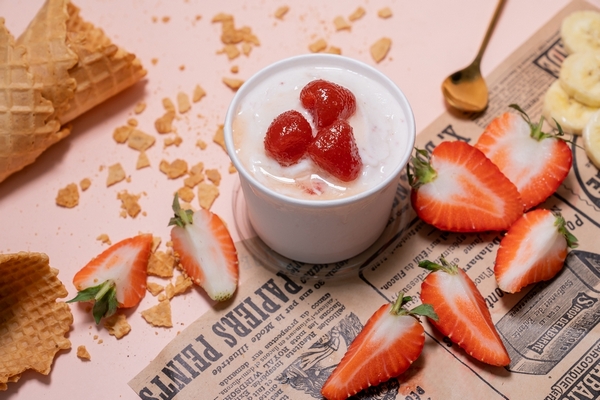 Milk Strawberry Softcream