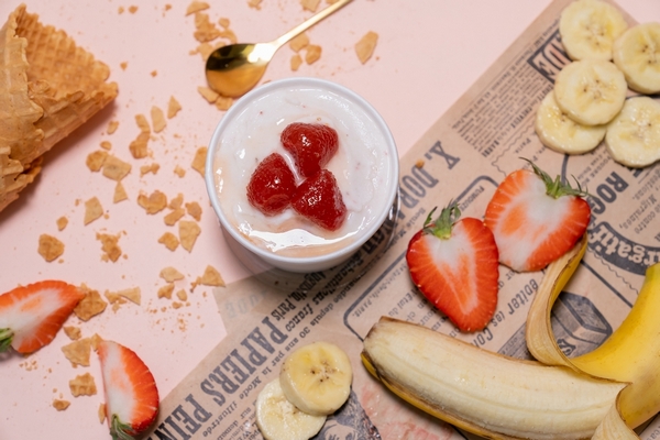 Milk Banana strawberry Icecream