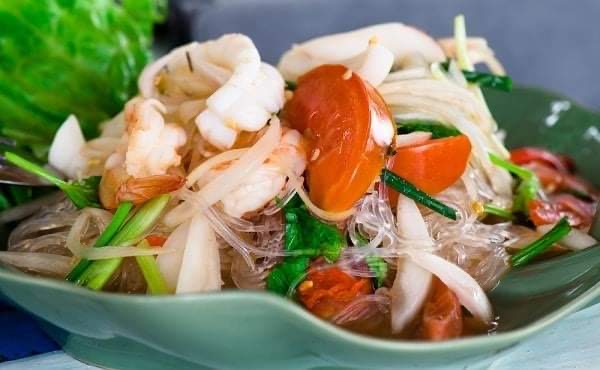 ยำวุ้นเส้นทะเล
