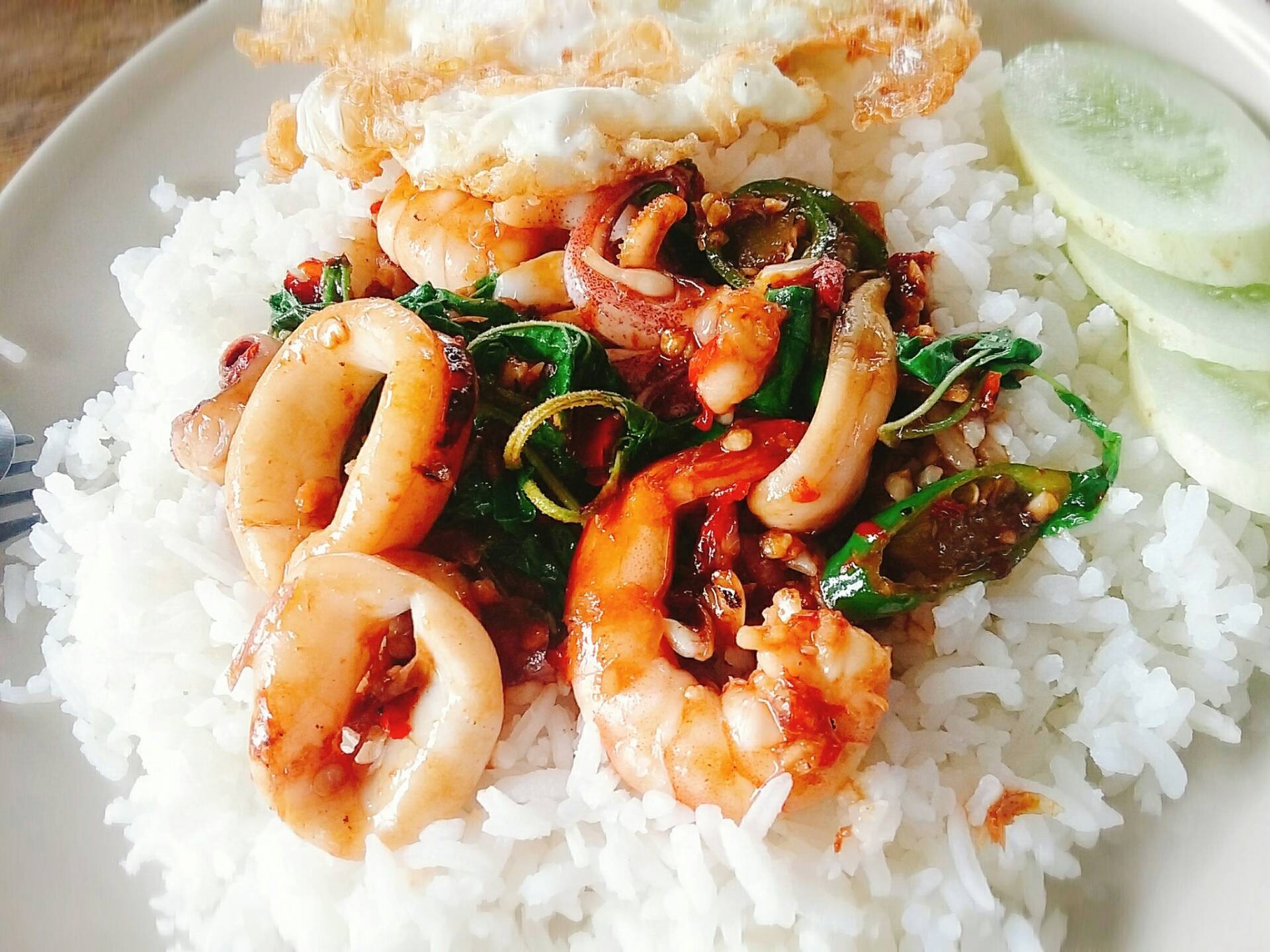 ข้าวกะเพราทะเล