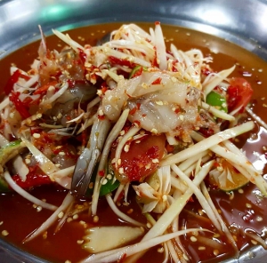 ตำกุ้งสด