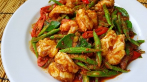 ผัดพริกแกงกุ้ง [กับข้าว]