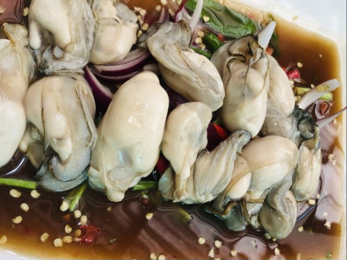 ยำนางรม