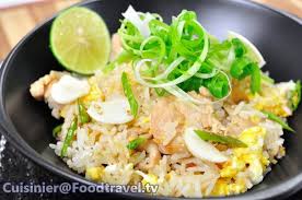 ข้าวผัดไก่