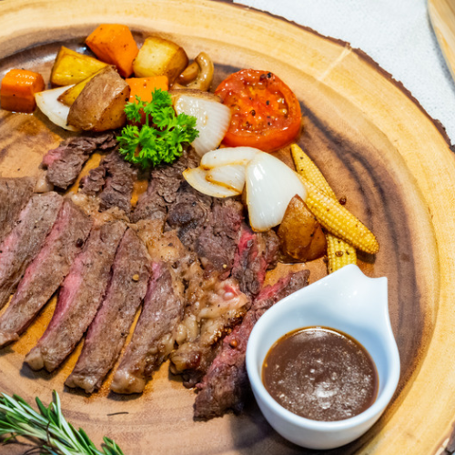 20. สเต็กเนื้ออสสเตรเลียริบอาย : Australian Rib-Eye steak