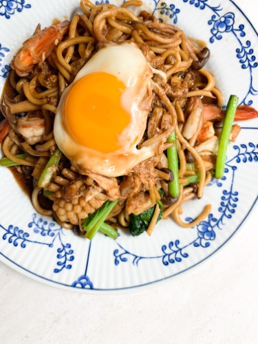 ผัดหมี่ฮกเกี้ยน หมูนุ่ม