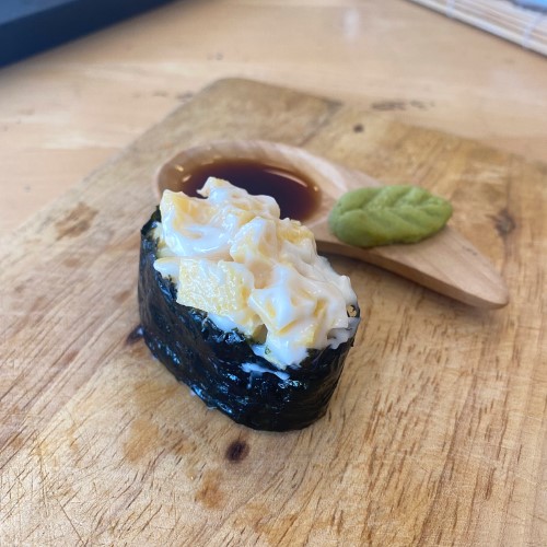 ซูชิไข่หวานสลัด