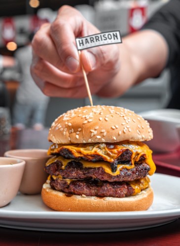TRIPLE ANGUS CHEESE BURGER