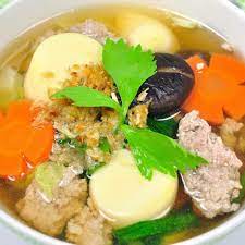 แกงจืดไก่สับเต้าหู้ไข่