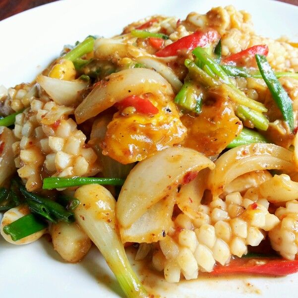 หมึกผัดไข่เค็ม