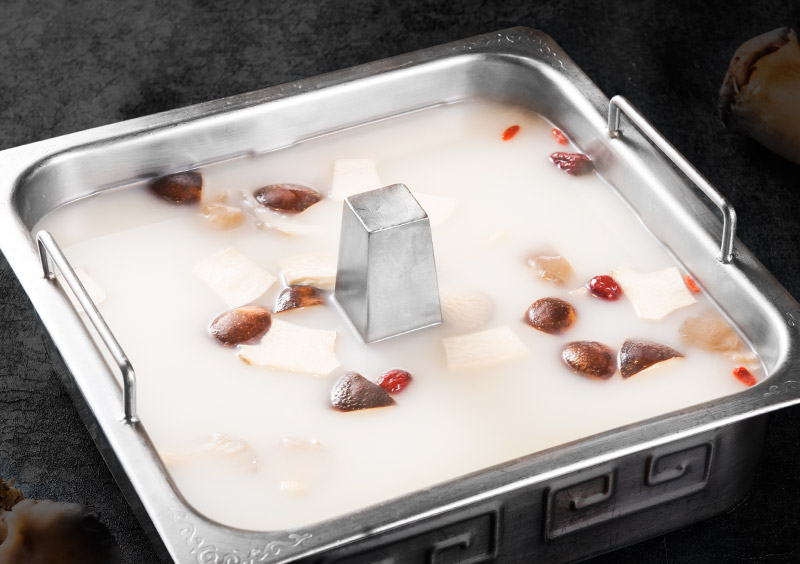 หม้อไฟน้ำซุปสามสหาย / Delicacy Hot Pot / 三鲜火锅