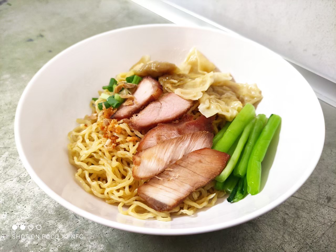 บะหมี่เกี๊ยวหมู+หมูย่าง