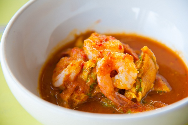 แกงส้มชะอม/กุ้ง