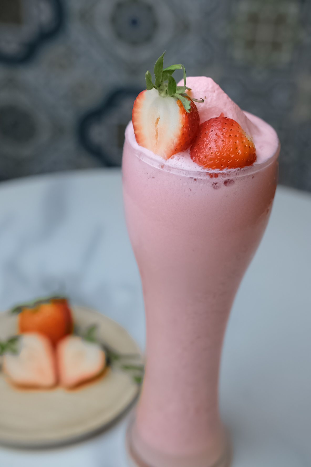 17 STRAWBERRY MILK