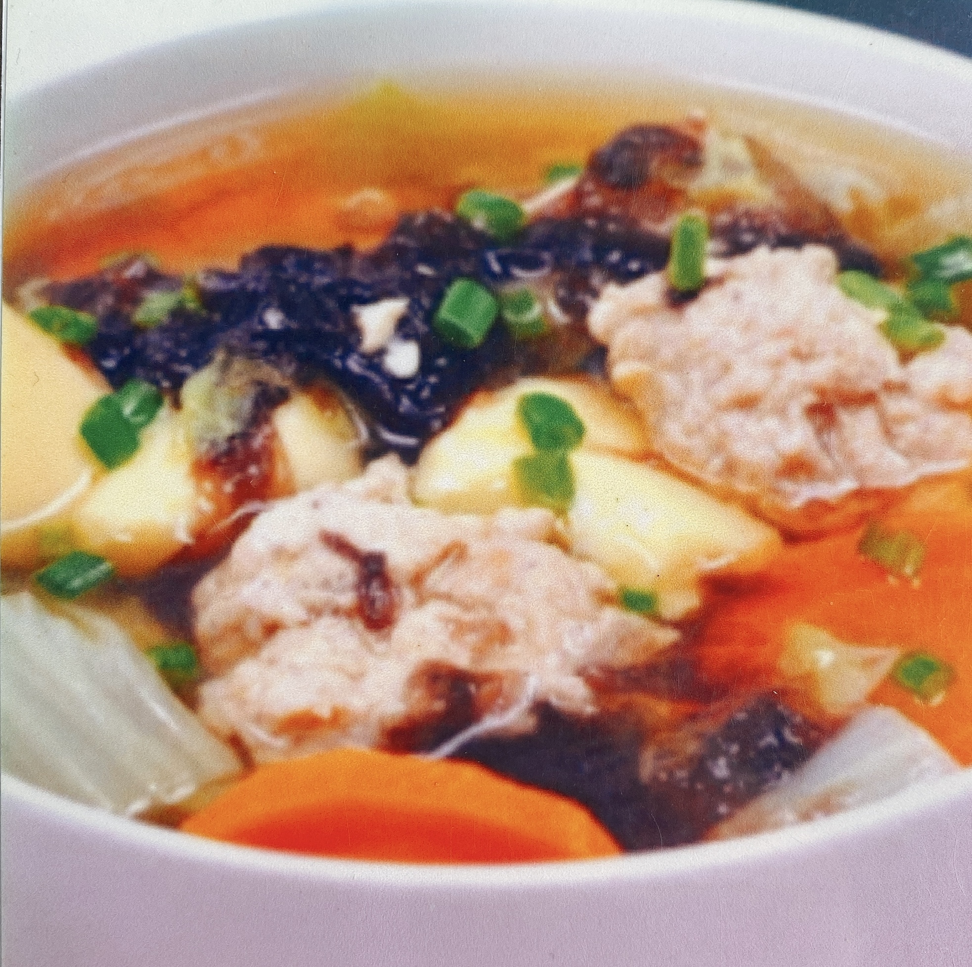 แกงจืดเต้าหู้หมูสับสาหร่ายทะเล