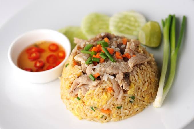 ข้าวผัดหมู