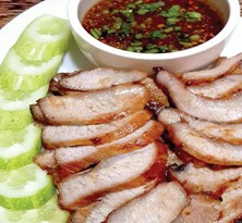 คอหมูย่าง
