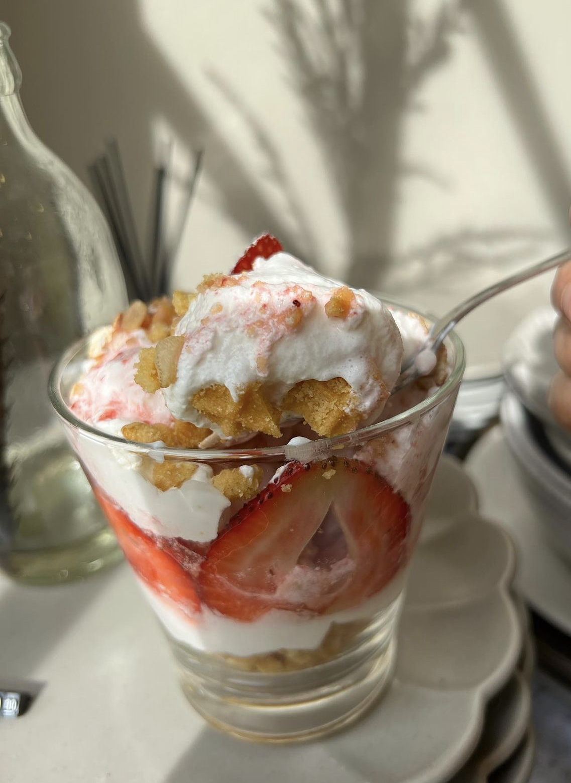 Strawberry sundae