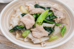 ราดหน้าหมู