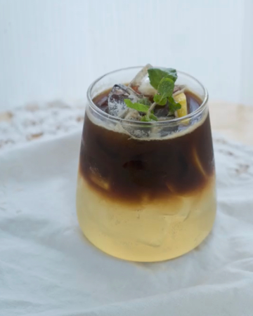 AMERICANO HONEY LIME SODA (กาแฟน้ำผึ้งมะนาวโซดา)