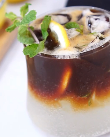 AMERICANO MOJITO LIME SODA (กาแฟมิ้นโมจิโตะ มะนาวโซดา)