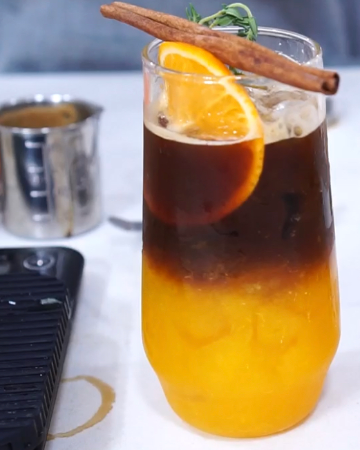 ORANGE AMERICANO (กาแฟดำน้ำสัม)