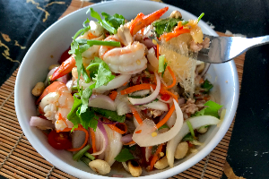 ยำวุ้นเส้นหมูสับ(กุ้งหมึก)