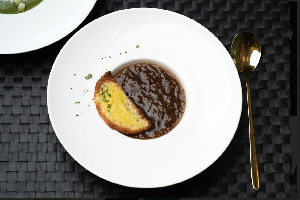 FRENCH ONION SOUP