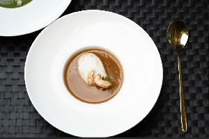 LOBSTER BISQUE SOUP