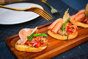 SMOKED SALMON BRUSCHETTA