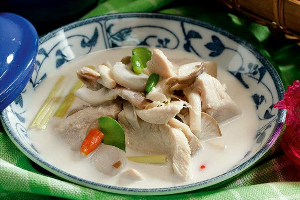 011 : ต้มข่าไก่ / Tom Kha Gai