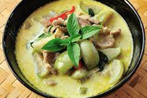012-2 : แกงเขียวหวานหมู / Pork Green Curry Soup :