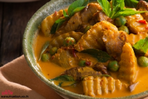 013 : แกงเผ็ดหมูย่าง / Grilled Pork Red Curry