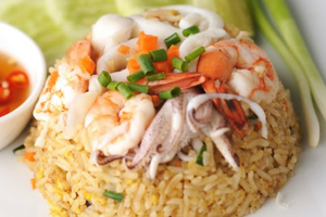 017-5 : ข้าวผัดทะเล/ Fried Rice With SeaFood