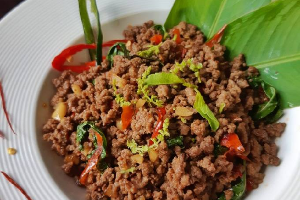 022-3 : ผัดกะเพราเนื้อ/ Ka Prao With Beef