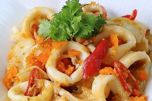 023 : ปลาหมึกผัดไข่เค็ม / Salted Egg & Squid